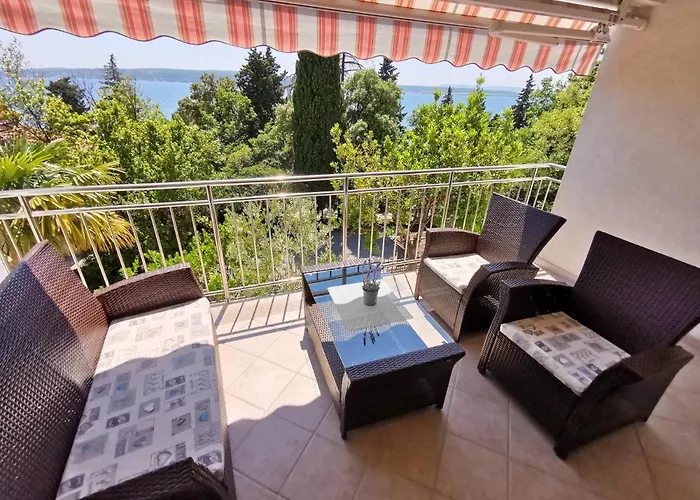 Sara 50 M From The Beach, With Balcony, Ac, Private Parking * 크리크베니카