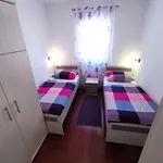 Sara 50 M From The Beach, With Balcony, Ac, Private Parking *